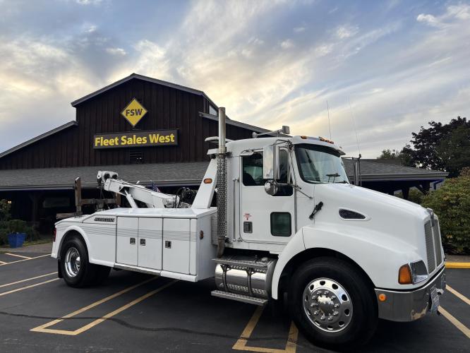 KENWORTH T300