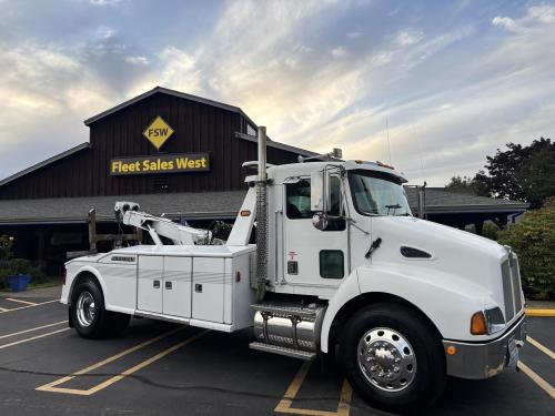 2000 KENWORTH T300