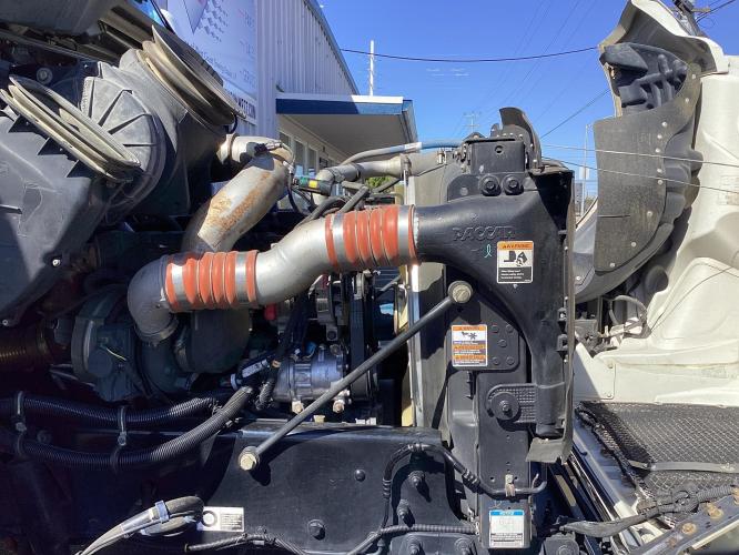 KENWORTH T270