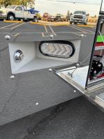 FREIGHTLINER BUSINESS CLASS M2 106 PLUS