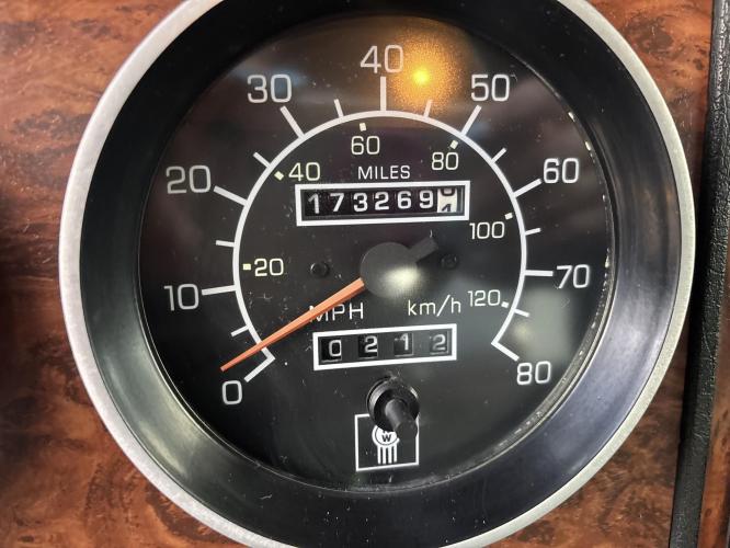 KENWORTH T300