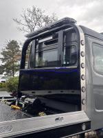 FREIGHTLINER BUSINESS CLASS M2 106 PLUS