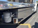 FREIGHTLINER BUSINESS CLASS M2 106
