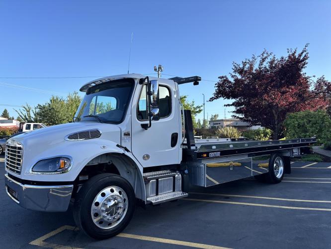 FREIGHTLINER BUSINESS CLASS M2 106