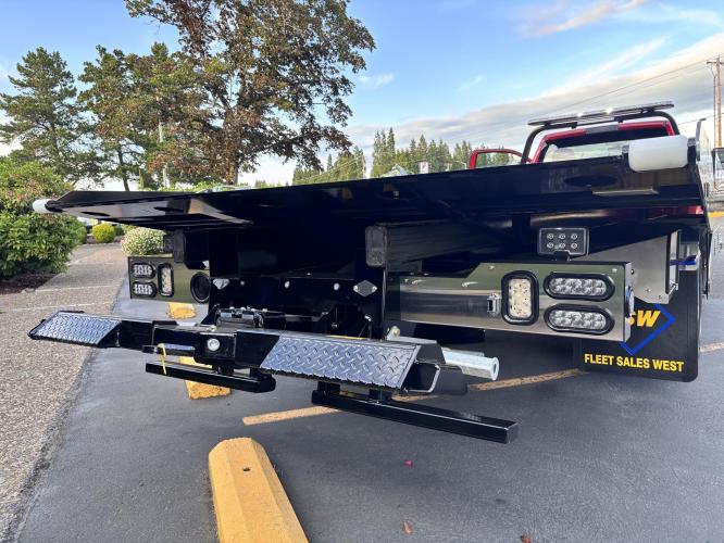 RAM 5500 SLT