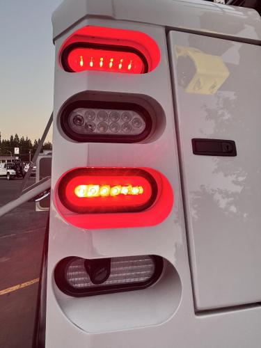 KENWORTH T880