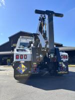 FREIGHTLINER BUSINESS CLASS M2 106 PLUS