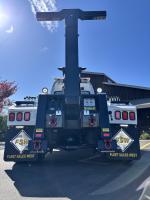 FREIGHTLINER BUSINESS CLASS M2 106 PLUS