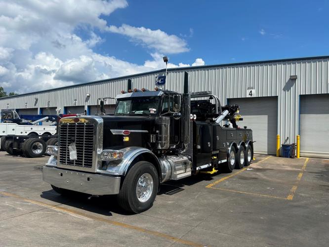 PETERBILT 389