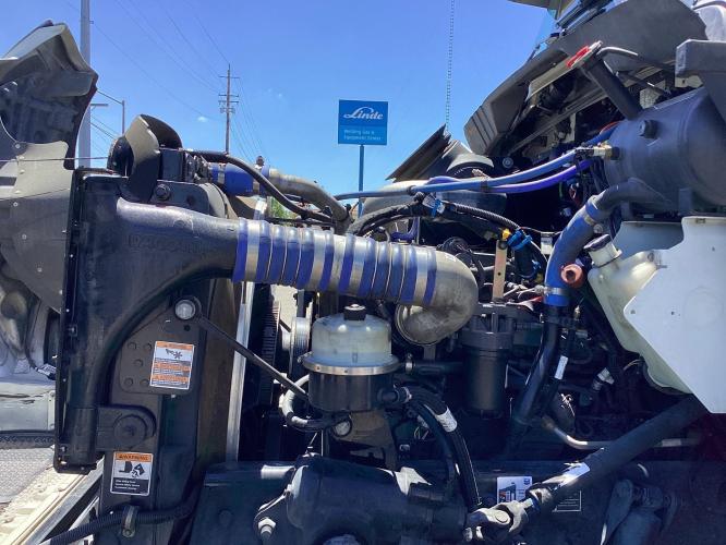 KENWORTH T270