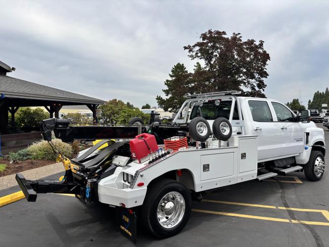 CHEVROLET SILVERADO 5500HD