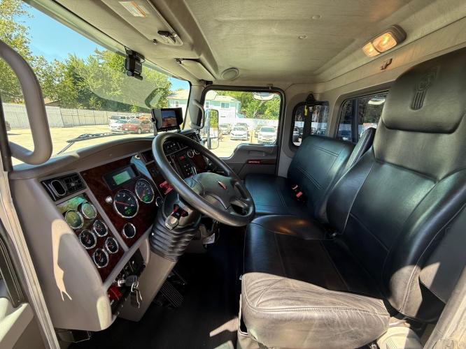 KENWORTH T270