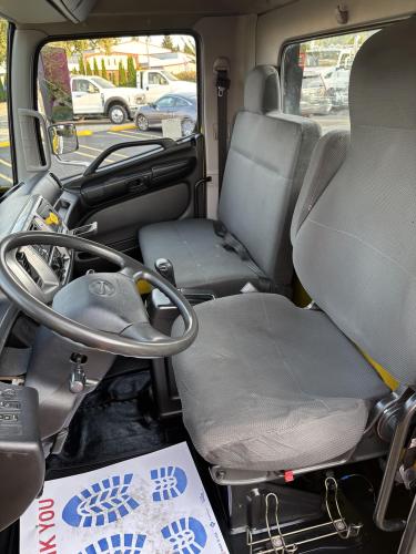 HINO 258ALP
