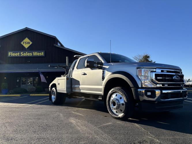 FORD F450 LARIAT