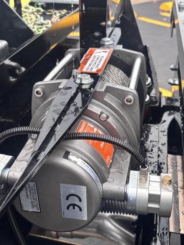 FREIGHTLINER BUSINESS CLASS M2 106 PLUS