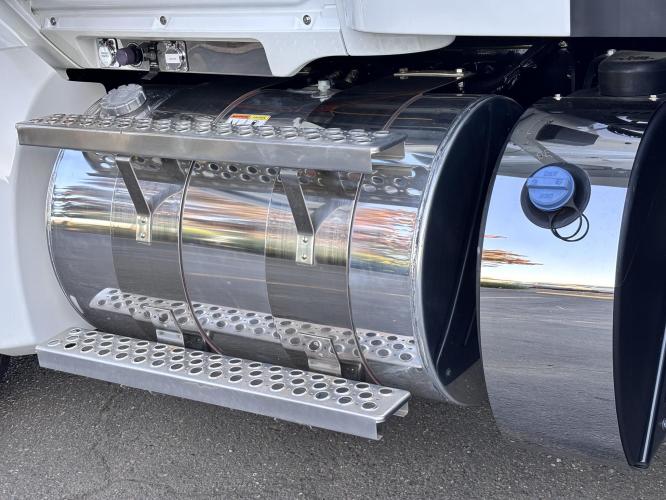 KENWORTH T880