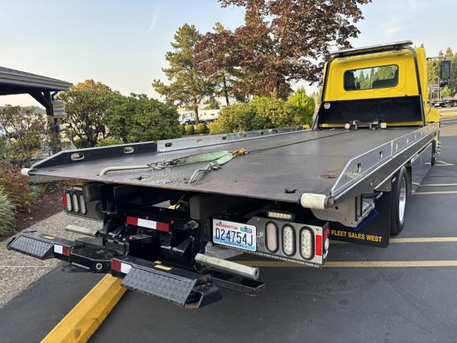 HINO 258ALP