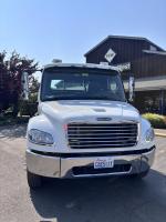 FREIGHTLINER BUSINESS CLASS M2 106