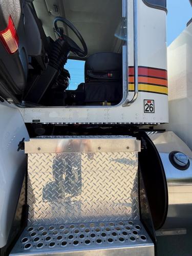 KENWORTH T270