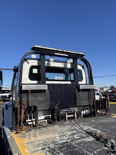 FREIGHTLINER BUSINESS CLASS M2 106