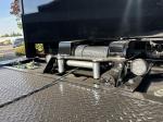FREIGHTLINER BUSINESS CLASS M2 106 PLUS