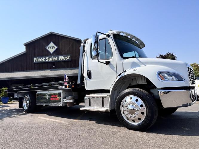 FREIGHTLINER BUSINESS CLASS M2 106