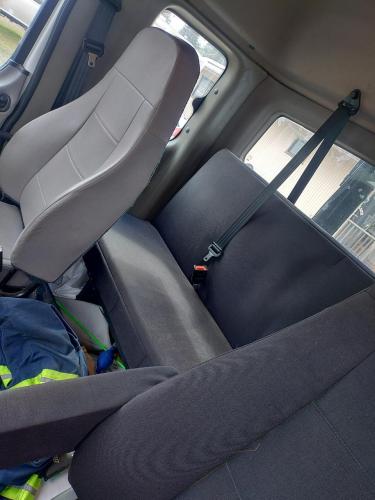 FREIGHTLINER BUSINESS CLASS M2 106