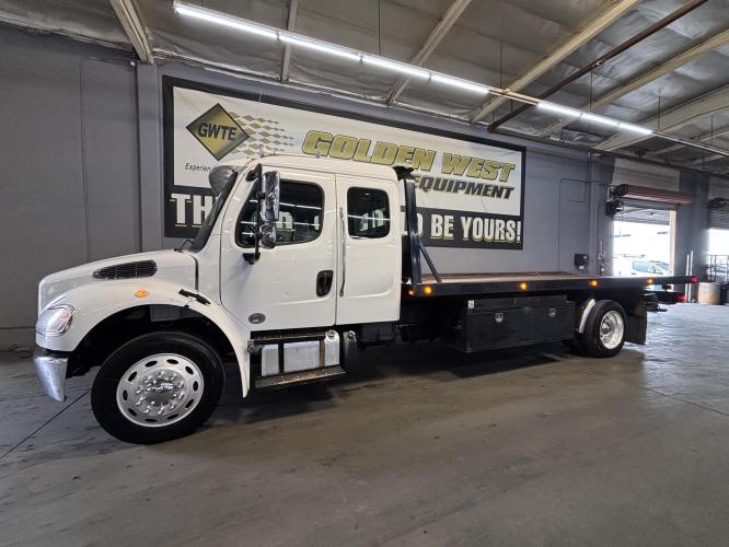 FREIGHTLINER BUSINESS CLASS M2 106