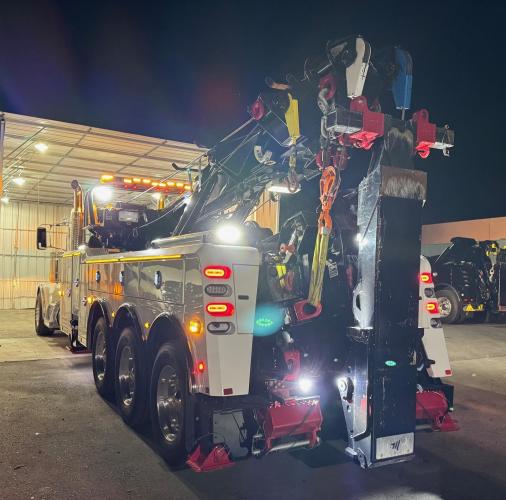PETERBILT 389