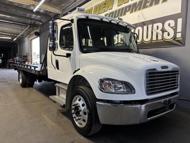 FREIGHTLINER BUSINESS CLASS M2 106