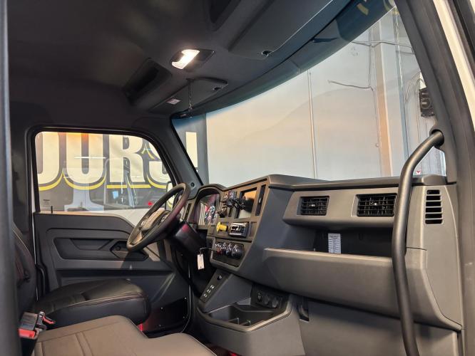 KENWORTH T280