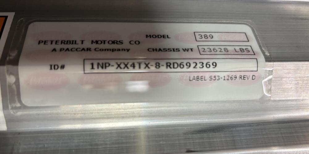 PETERBILT 389
