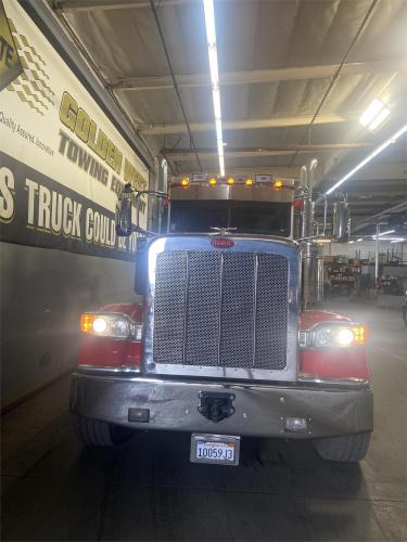 PETERBILT 389