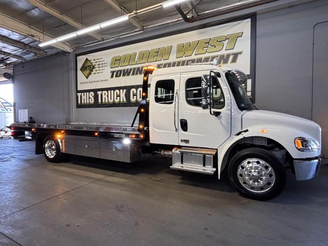 FREIGHTLINER BUSINESS CLASS M2 106 PLUS