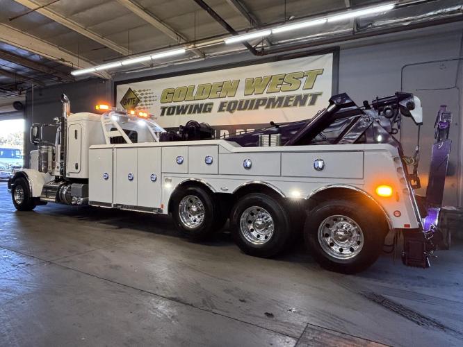 PETERBILT 389