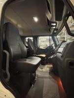 FREIGHTLINER BUSINESS CLASS M2 106 PLUS