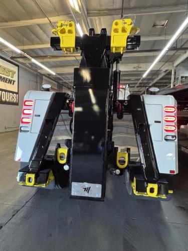 PETERBILT 567