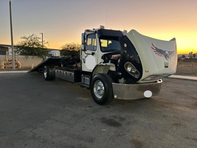 FREIGHTLINER BUSINESS CLASS M2 106