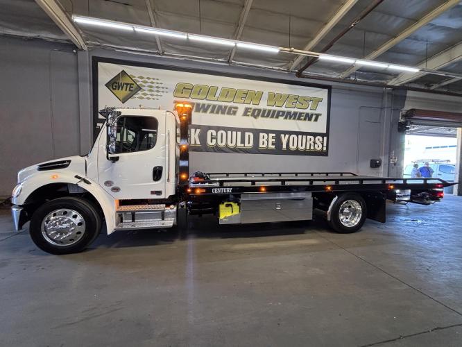 FREIGHTLINER BUSINESS CLASS M2 106