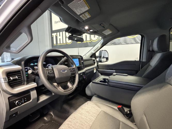 FORD F550 XLT