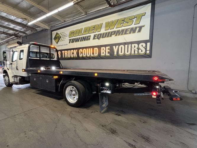 FREIGHTLINER BUSINESS CLASS M2 106