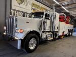 PETERBILT 389