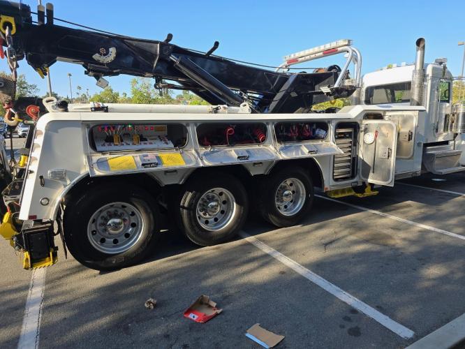 PETERBILT 389