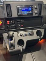 FREIGHTLINER BUSINESS CLASS M2 106 PLUS