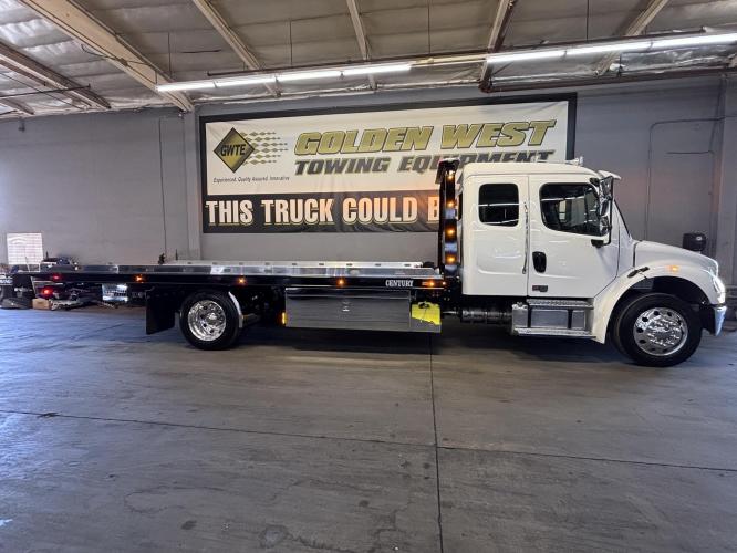 FREIGHTLINER BUSINESS CLASS M2 106 PLUS