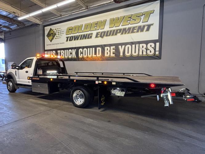 FORD F550 XLT SD