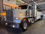 PETERBILT 389