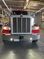 PETERBILT 389