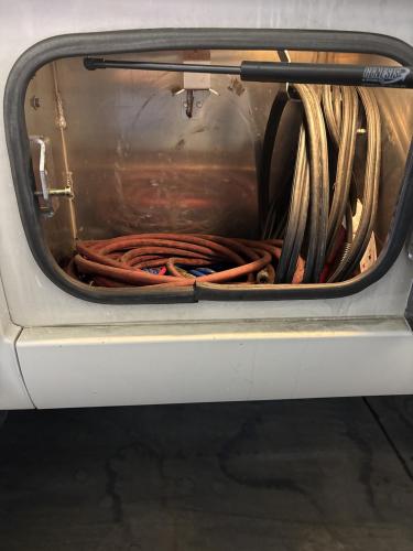 FREIGHTLINER BUSINESS CLASS M2 106