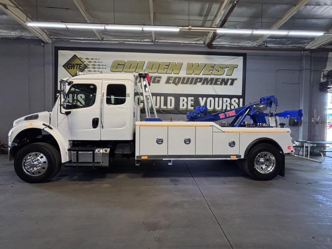 FREIGHTLINER BUSINESS CLASS M2 106